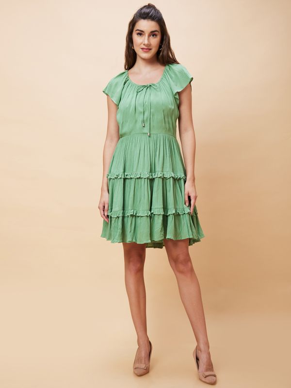 Globus Women Green Solid Round Neck Casual A-Line Tiered Dress