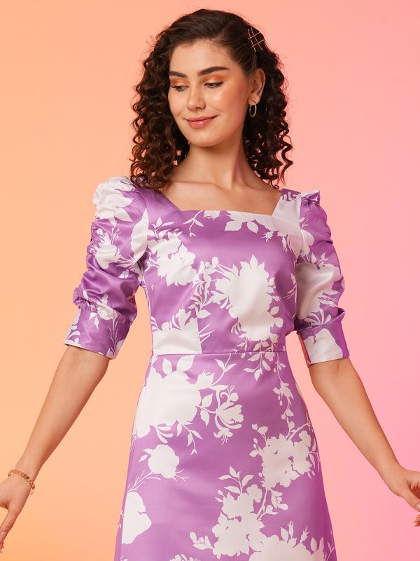 Globus Women Lavender Floral Printed Square Neck Puff Sleeves Smocked A-Line Midi Dress