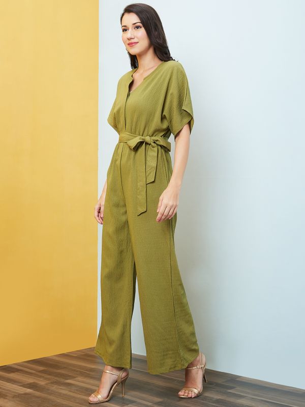 Globus Women Green Round Neck With V Cut Kimono Sleeves Waist Tie-Up Longline Jumpsuit