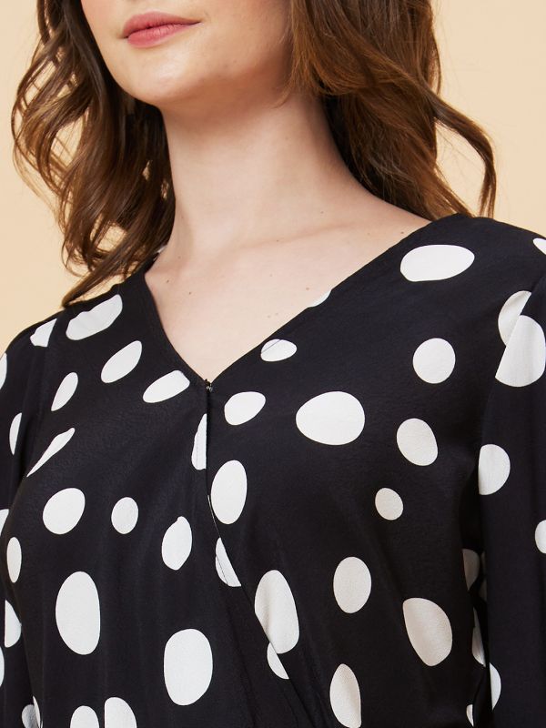 Globus Women Black Polka Dots Print Side Tie-Up Wrap Top