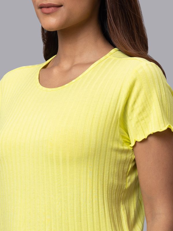 Globus Women Lime Solid Round Neck Casual Regular Fit Crop Tshirt