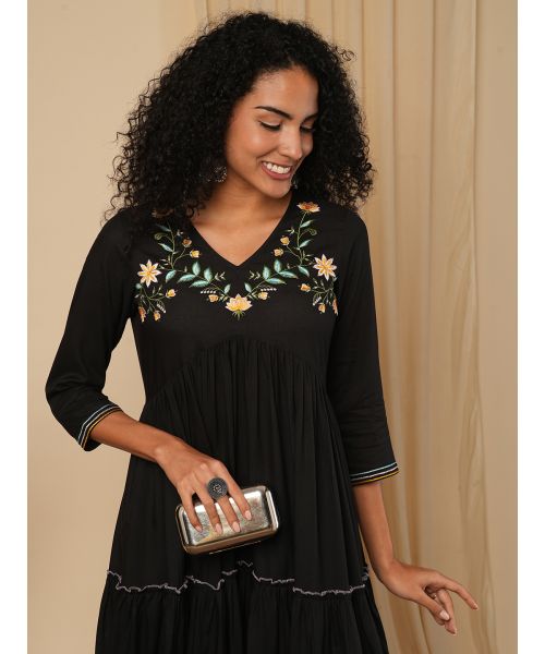 white christmas dresses Black Printed Alia Cut Suit Set! – SAKSHI main image 1