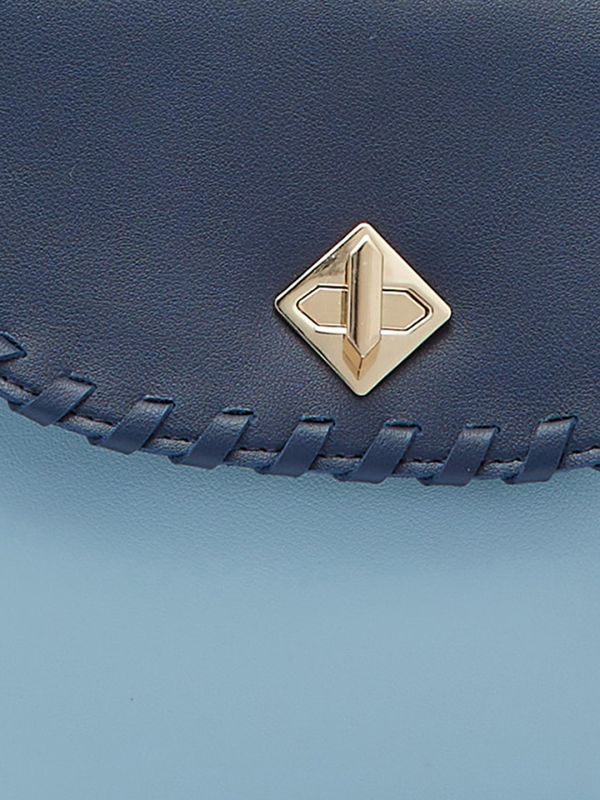 Globus Women Blue Colourblocked Vegan Leather Sling Bag