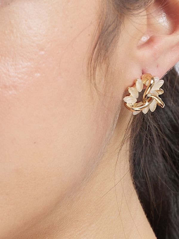 Globus Women Gold-Plated Floral Studs