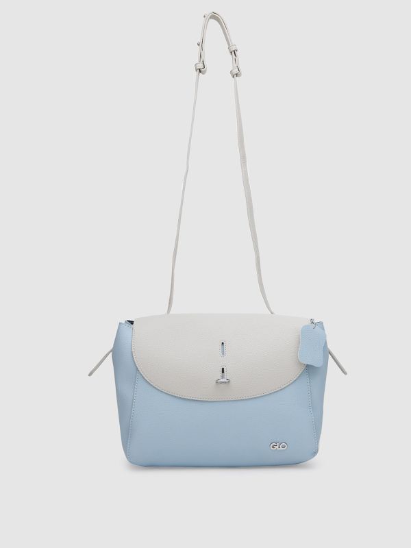 Globus Women Solid Vegan Leather Shoulder Bag