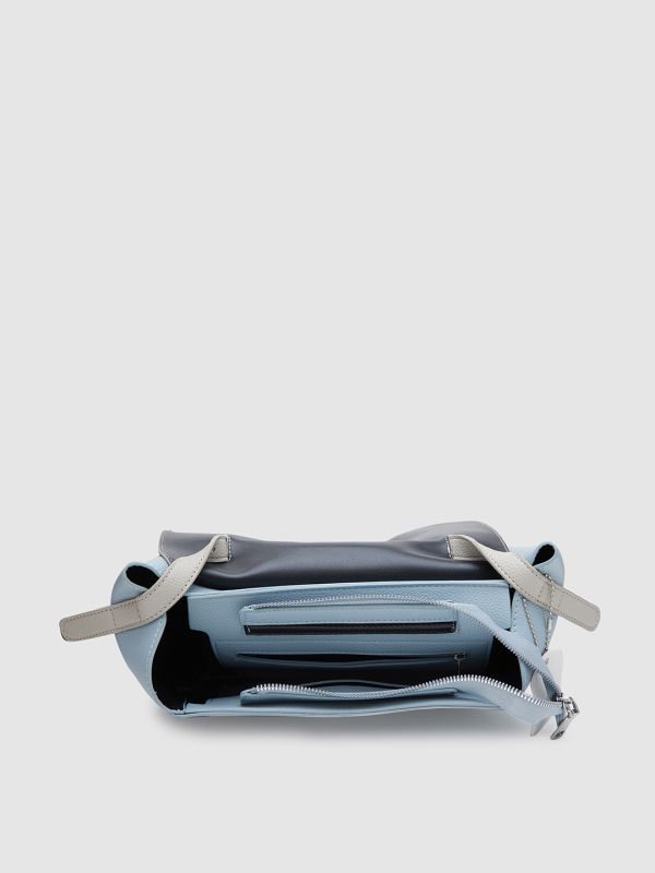 Globus Women Solid Vegan Leather Shoulder Bag