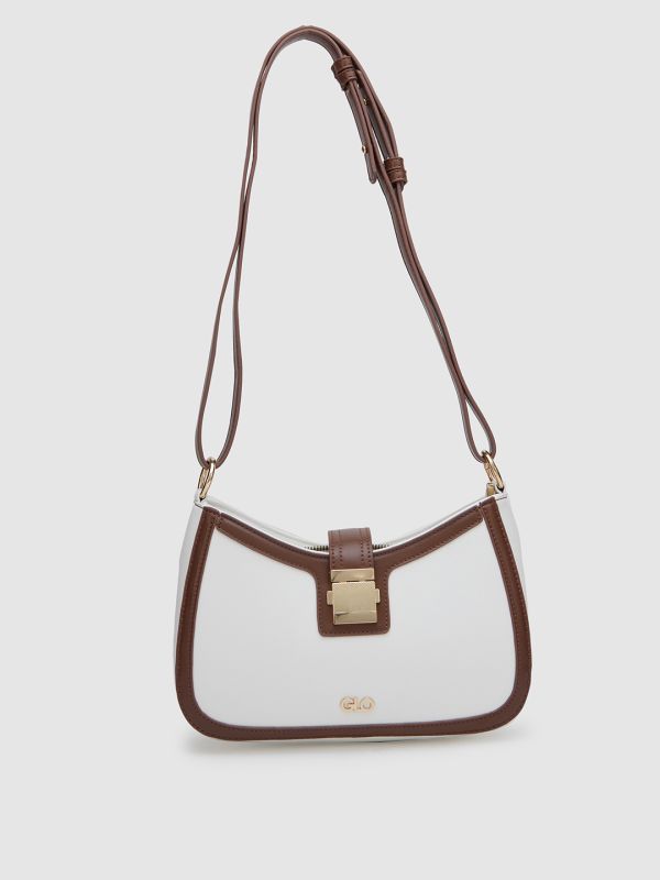 Globus Women Solid Vegan Leather Shoulder Bag