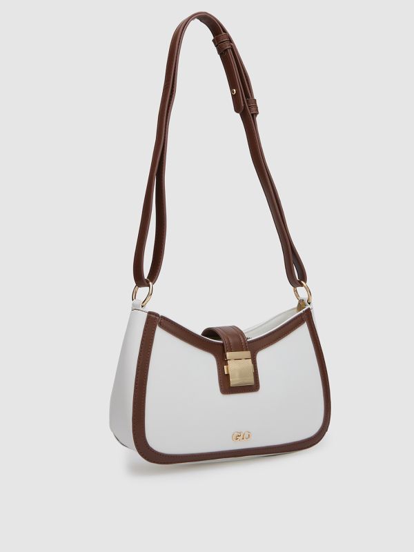 Globus Women Solid Vegan Leather Shoulder Bag
