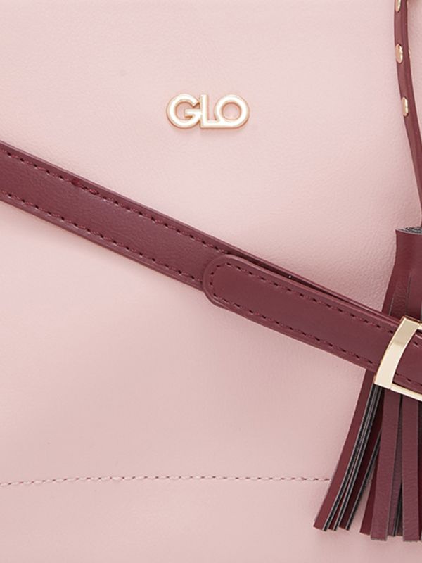 Globus Women Dusty Pink Solid Casual Handheld Bag