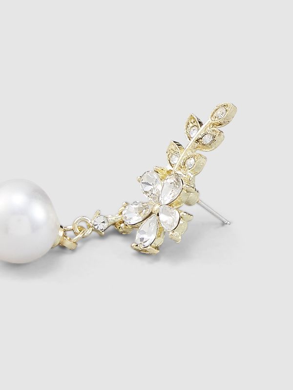 Globus Women Gold-Plated Leaf Shaped Drop Earrings