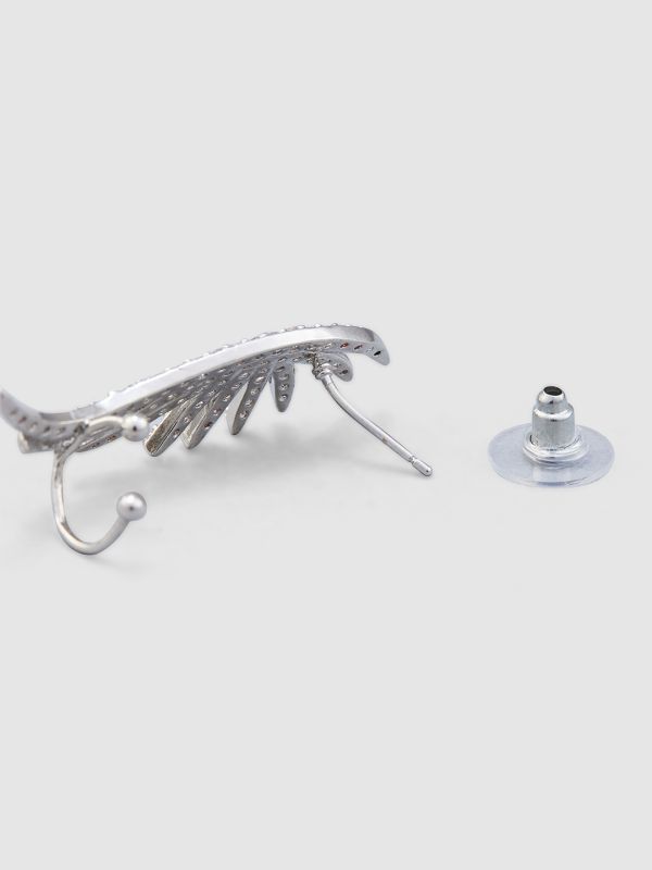 Globus Women Silver-Plated Star Shaped Ear Cuff