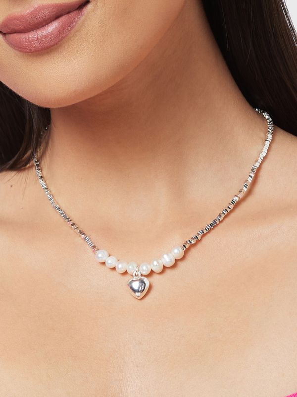 Globus Women Silver-Plated Pearls Statement Necklace