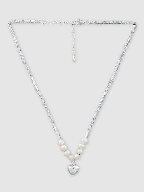 Globus Women Silver-Plated Pearls Statement Necklace