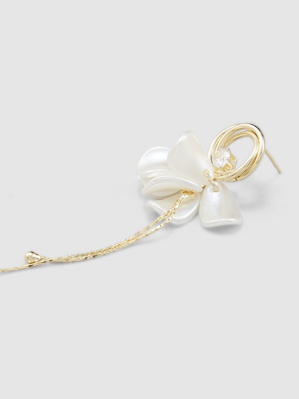Globus Women Gold-Plated Floral Drop Earrings