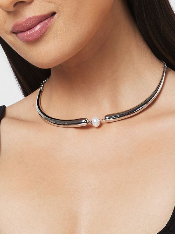Globus Women Silver-Plated Pearls Statement Choker Necklace