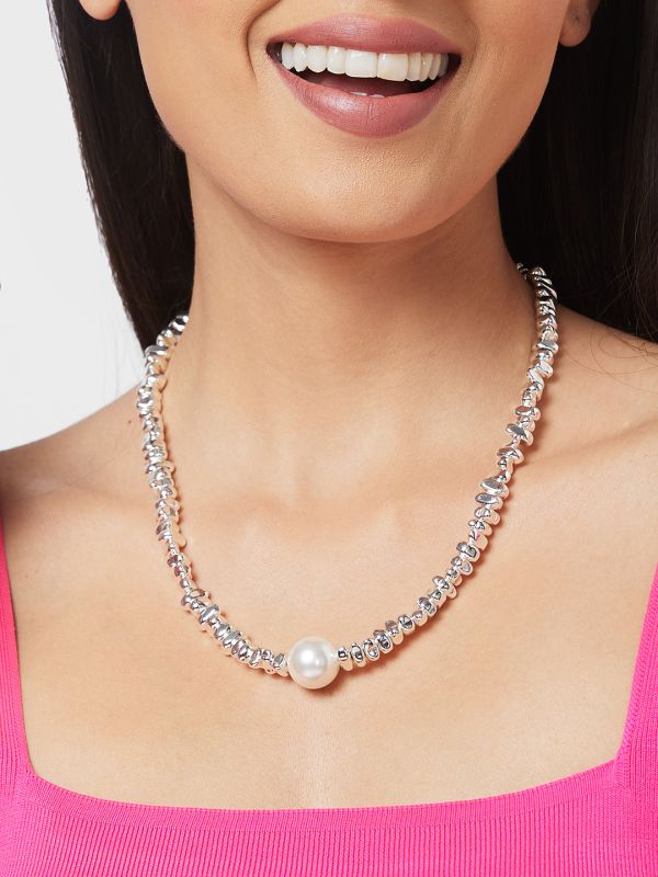 Globus Women Silver-Plated Pearls Statement Necklace