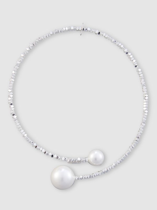 Globus Women Silver-Plated Pearls Statement Choker Necklace