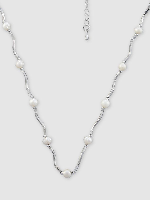 Globus Women Silver-Plated Pearls Minimal Necklace