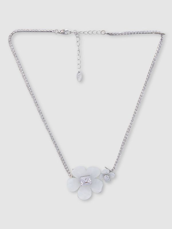 Globus Women Silver-Plated Floral Statement Necklace