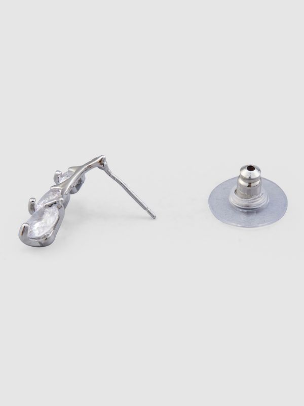 Globus Women Silver-Plated Leaf Shaped Stud Earrings