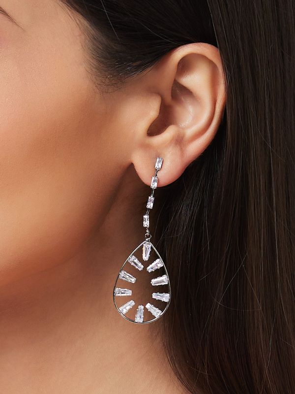Globus Women Silver-Plated Teardrop Shaped Drop Earrings