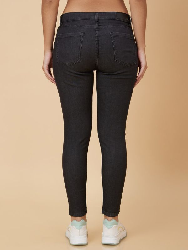 Globus Women Black Skinny Fit Mid Rise Jeans