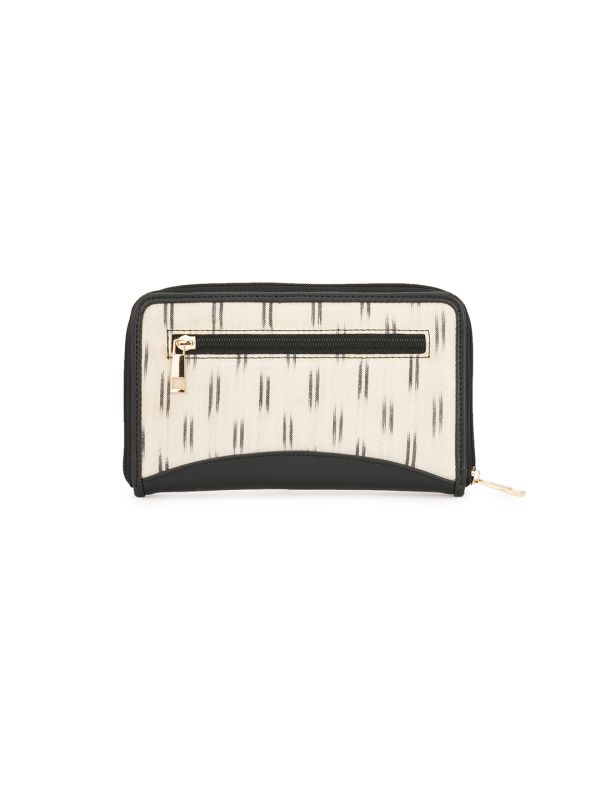 Globus Women Off-White Abstract Woven Design Zip Around Wallet With Zip Coin Pocket