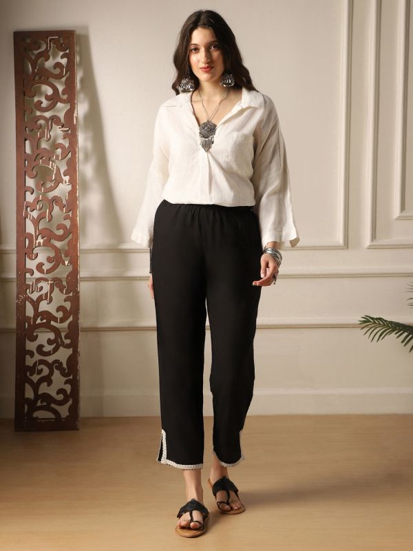 Globus Women Black Mid Rise Lace Detail Tapered Fit Pants