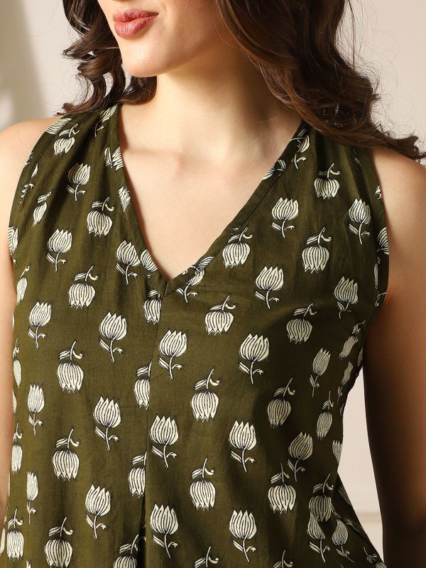 Globus Women Olive Floral Print V-Neck Back Twisted Knot Style Flared Hem A-Line Midi Dress
