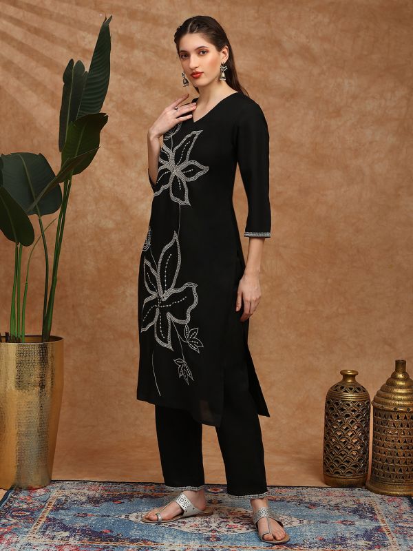 Globus Women Black V-Neck Floral Embroidered Straight Kurta With Wide Leg Pants Set