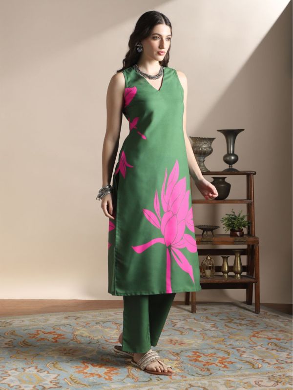 Globus Women Green V-Neck Sleeveless Floral Print Straight Kurta With Pants Fusion Set