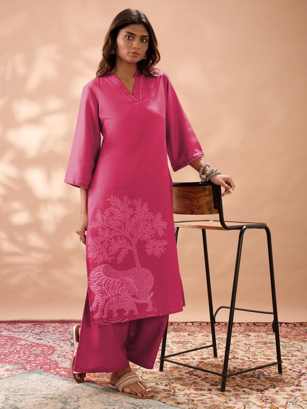 Globus Women Pink Gond Animal Print V-Neck Bell Sleeves Straight Kurta & Wide Leg Pant Set