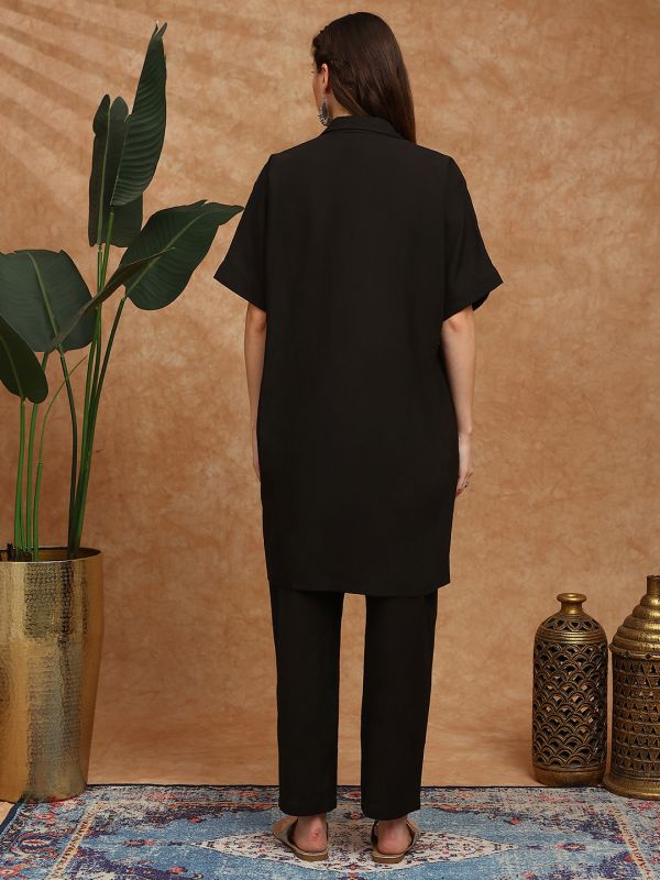 Globus Women Black Shirt Collar Extended Sleeves Floral Embroidered Straight Kurta With Pants Fusion Set