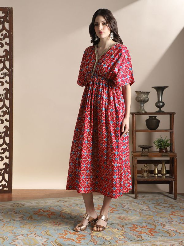 Globus Women Fuchsia V-Neck Kimono Sleeves Ethnic Print Lace Detail Fit & Flare Midi Fusion Dress
