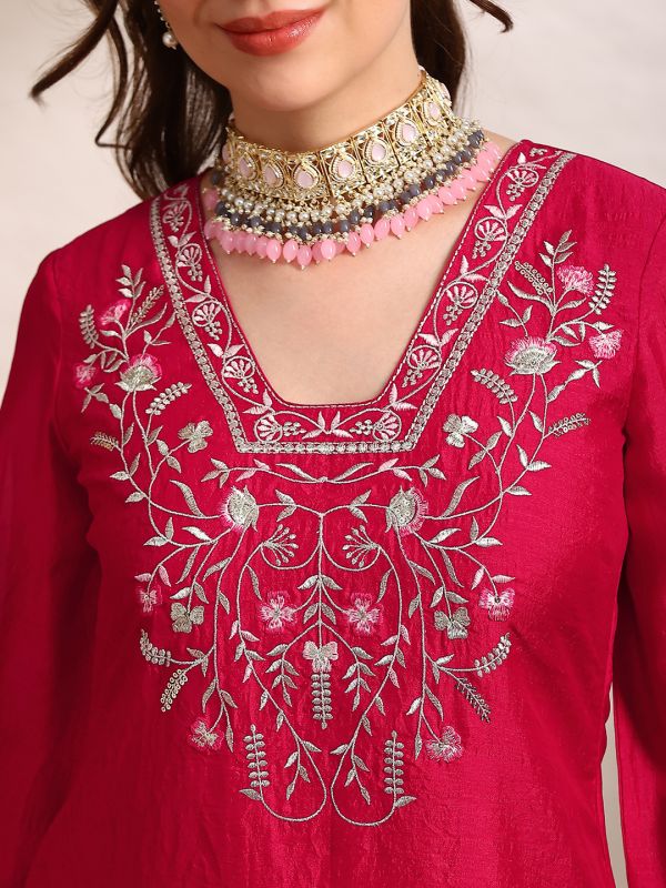 Globus Women Pink Floral Embroidered V-Neck Bell Sleeves Straight Kurta With Pants Festive Set