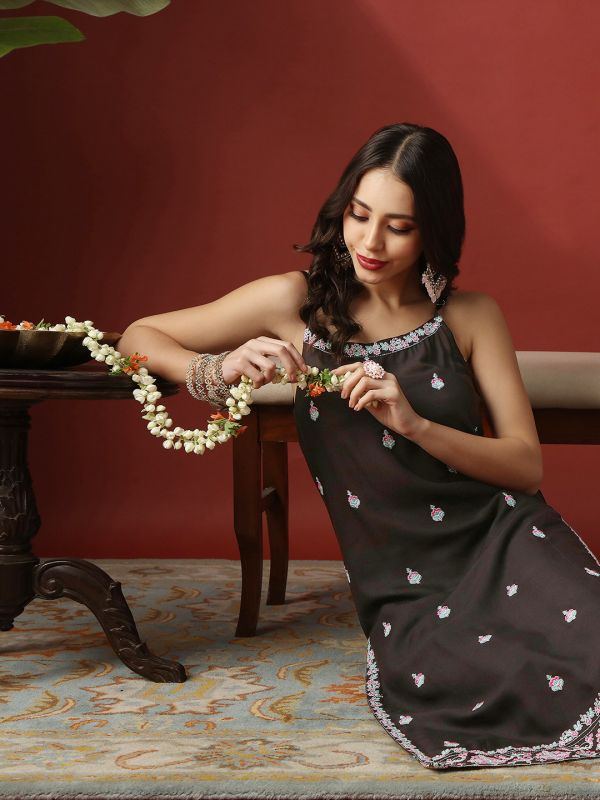 Globus Women Black Round Neck Strappy Shoulder Floral Embroidered Straight Kurta With Wide Leg Pants Festive Set