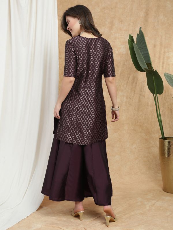 Globus Women Maroon V-Neck Short Sleeves Brocade Jaal Print Kurti With Flared Palazzo Festive Set