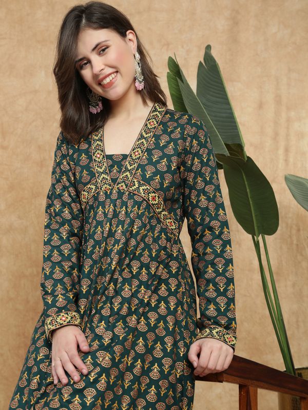Globus Women Green Allover Floral Print Lace Insert V-Neck Alia Cut Pleated Kurta With Straight Pant Festive Set