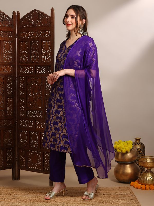 Globus Women Purple V-Neck Short Sleeves Floral Woven Design Straight Kurta With Pants & Taping Dupatta Festive Set