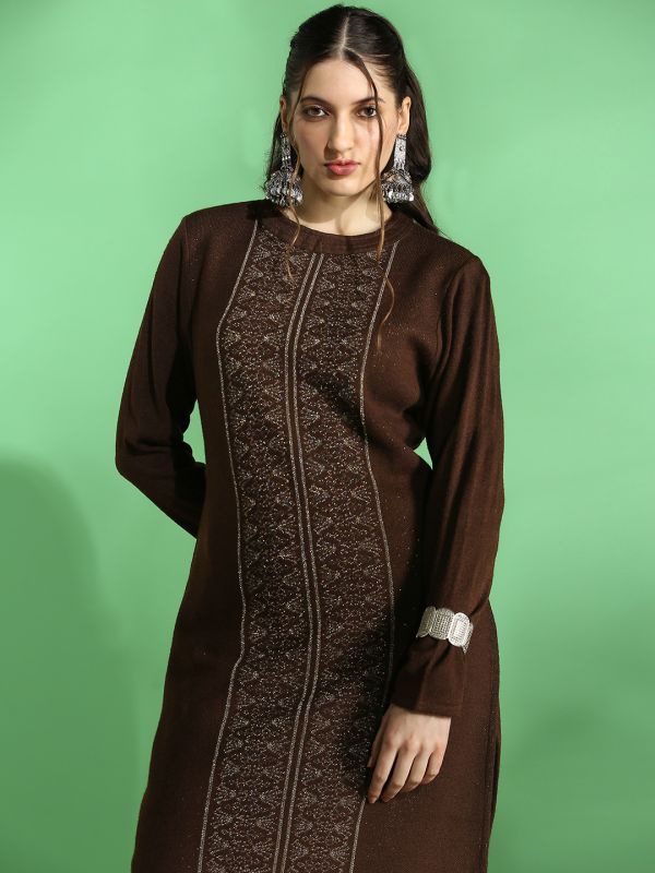 Globus Women Brown Round Neck Full Sleeves Placement Weave Knitted Acrylic Loose Fit Winter Wear Kurta