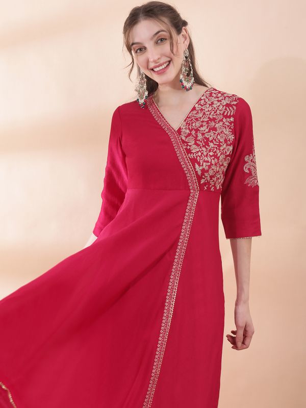 Globus Women Magenta V-Neck Sequin Floral Embroidery Gotta Lace Insert Fit and Flare Maxi Festive Dress