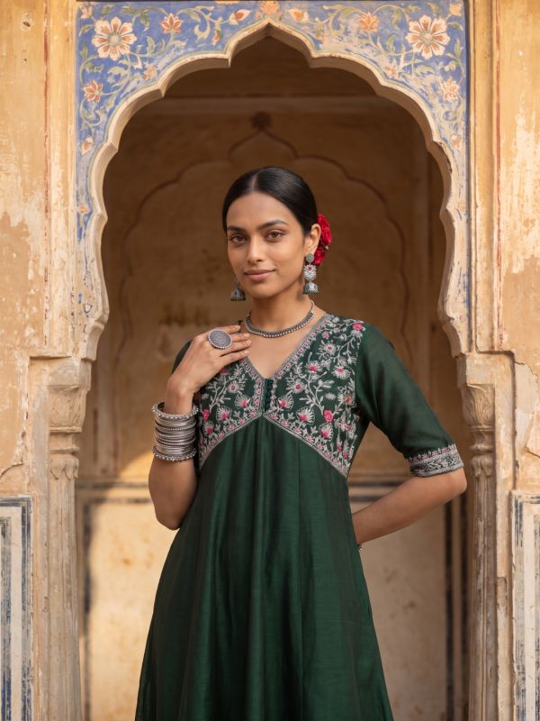 Globus Women Green Sequinned Floral Embroidered Zari Yoke V-Neck Short Sleeves Alia Cut A-Line Festive Kurta