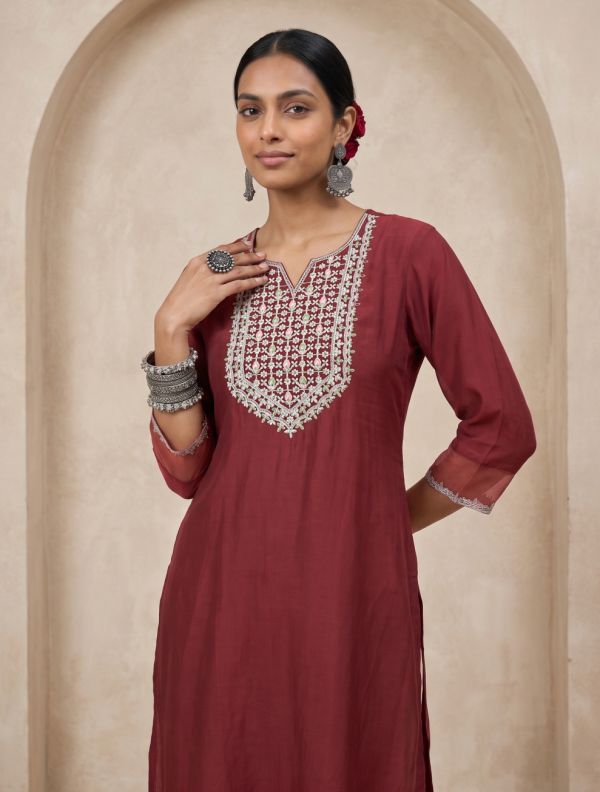 Globus Women Brown Sequinned & Zari Embroidered Yoke Round Neck Scalloped Sleeves Side Slits Festive Kurta