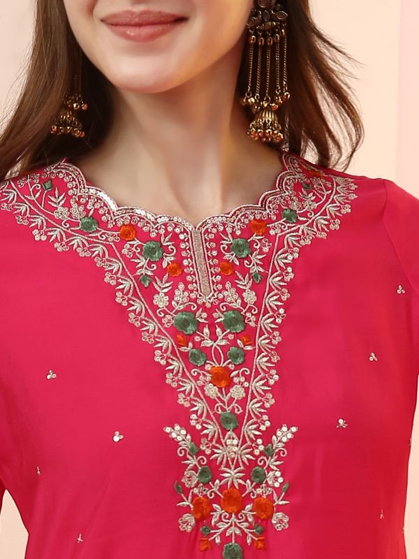Globus Women Pink Scalloped Floral Embroidered Round Neck Straight Kurta with Pants & Dupatta Festive Set