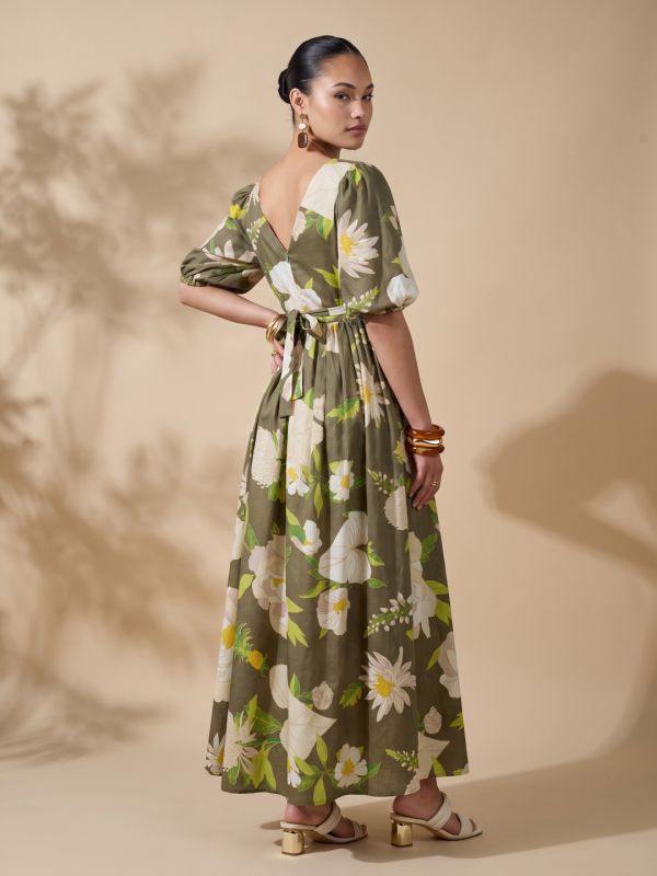 Globus Women Green V-Neck Puff Sleeves Floral Print Pleated Fit & Flare Maxi Dress With Belt