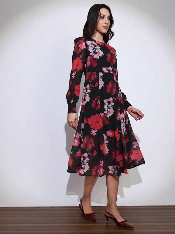 Globus Women Black Floral Print Round Neck Cuffed Sleeve Side Slits Fit & Flared Midi Dress 