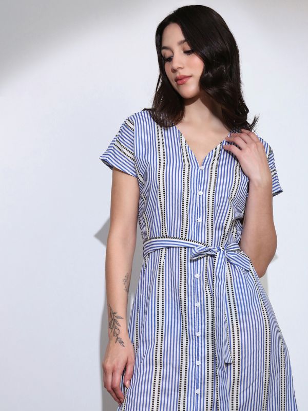 Globus Women Blue Striped V-Neck Extended Sleeves Front Slit Belted A-Line Midi Shirt Style Dress