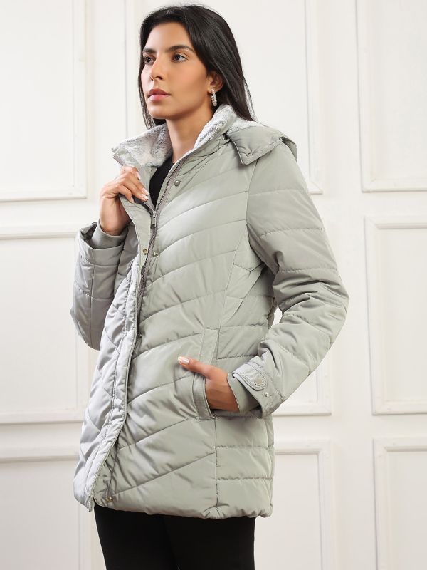 Globus Women Grey Mock Neck Winter Wear Insulator Puffer Jacket With Detachable Soft Functional Hood