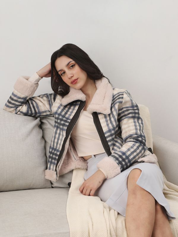 Globus Women Cream Spread Collar Long Sleeves Checked Faux Fur 2 Pockets Winter Wear Jacket