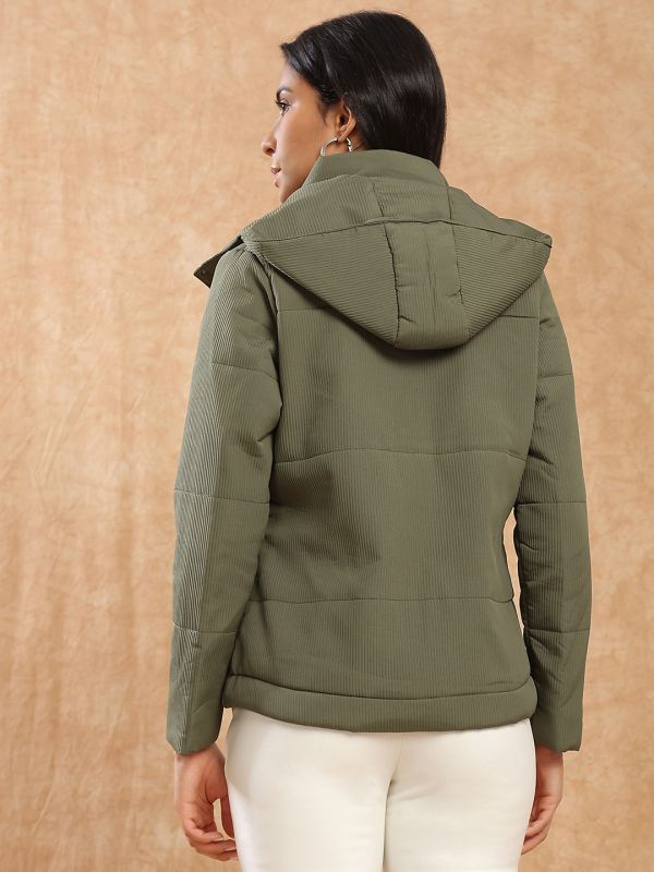 Globus Women Olive Mock Neck Long Sleeves 2 Pockets Self Design Winter Wear Insulator Puffer Jacket With Attached Hood